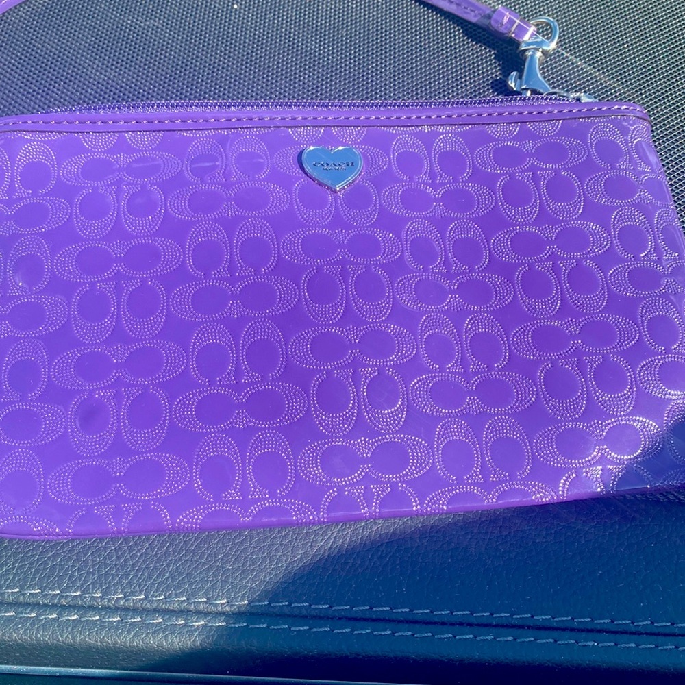 Beautiful Coach Purple Signature Wristlet